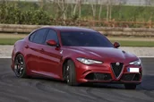 Czasopisma - Jazda Alfa Romeo Giulia Quadrifolgio – Tor Poznań - miniaturka - grafika 1