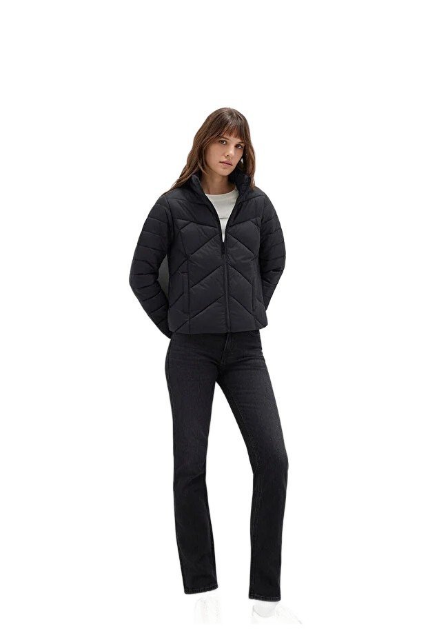 MAVI CZARNA KURTKA DAMSKA PIKOWANA Z ZAMKIEM DO BIODER M 5FA