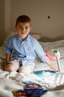 LISCIANI Hi-Tech Moja lampka edukacyjna - Mały naukowiec - miniaturka - grafika 9