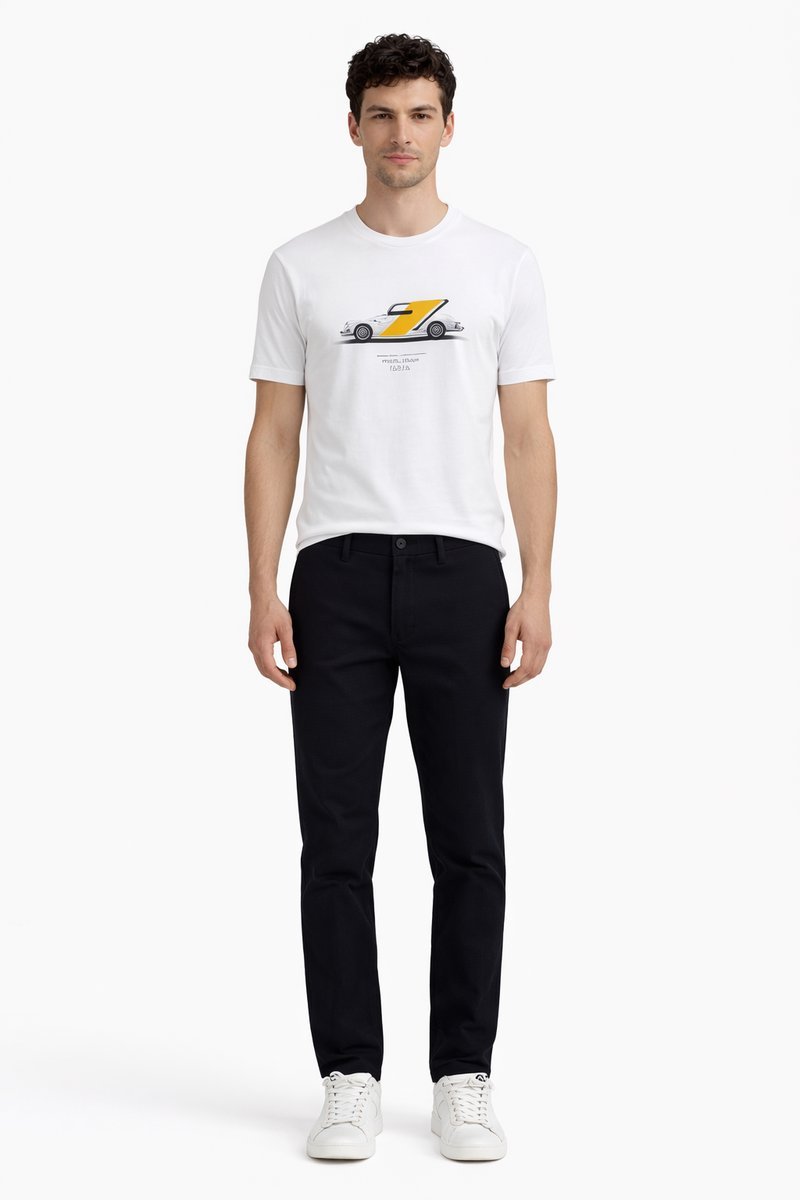 BOSS BIAŁY T SHIRT Z NADRUKIEM SAMOCHÓD I OKRĄGŁYM DEKOLTEM S 1I1E