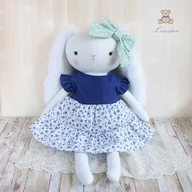 Maskotki i pluszaki - Króliczek Nela przytulanka w sukieneczce granatowo-białej w kwiatuszki - miniaturka - grafika 1
