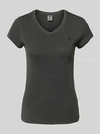 Koszulki i topy damskie - T-shirt z prążkowanym dekoltem w serek - miniaturka - grafika 1