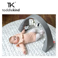 Maty edukacyjne - Toddlekind Mata do zabawy z bawełny organicznej dwustronna nieprzemakalna Nappy Free Playmat Stone - miniaturka - grafika 1