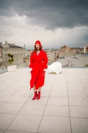 Płaszcze damskie - Bawełniany płaszcz Pola czerwień - miniaturka - grafika 1