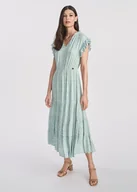 Sukienki - Długa sukienka miętowa w kwiaty - OCHNIK - miniaturka - grafika 1