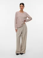 Koszulki i topy damskie - Vero Moda Koszulka w kolorze czerwonym - miniaturka - grafika 1