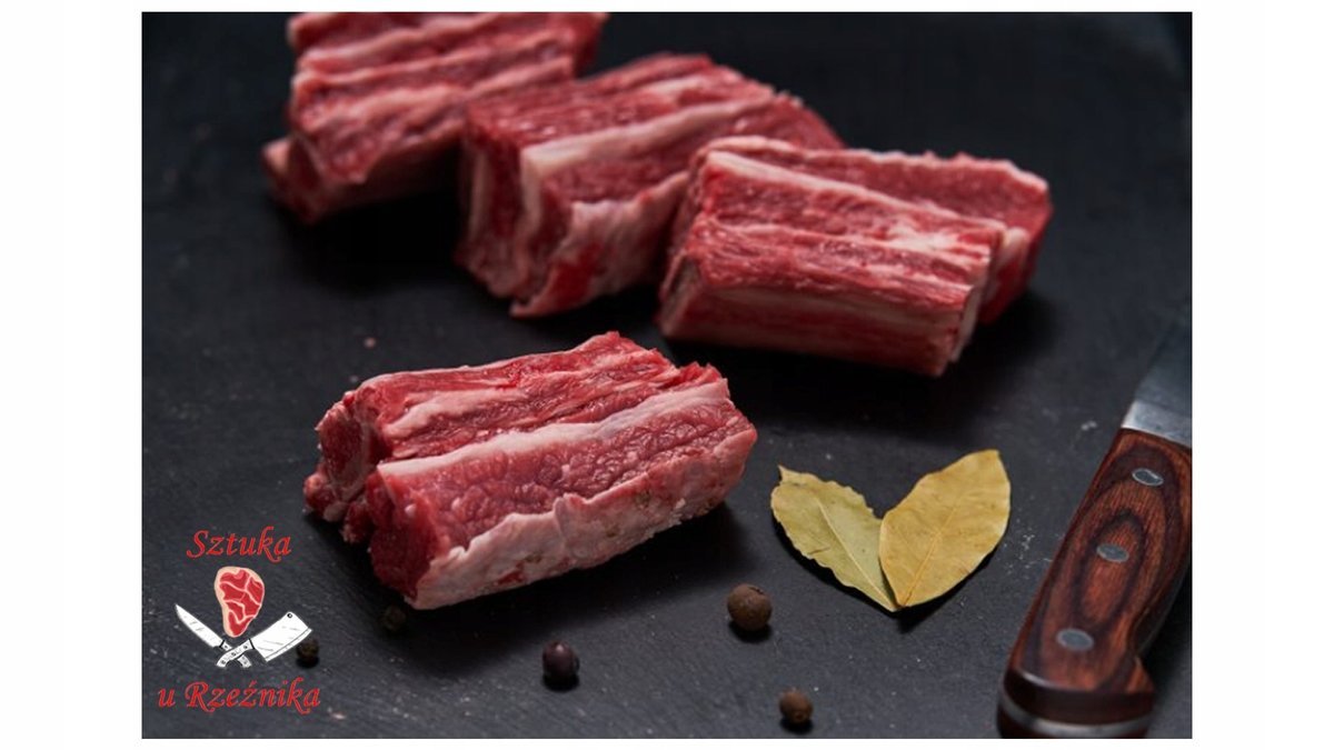 Szponder wołowy z kością świeży, pakowany próżniowo