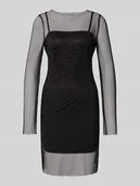 Sukienki - Sukienka casualowa o dopasowanym kroju z efektem siateczki model ‘TORVI’ - miniaturka - grafika 1