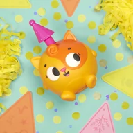 Zabawki interaktywne dla dzieci - B.Toys seria Land of B. Piłeczka sensoryczna z podskakującym kapeluszem Kotek - miniaturka - grafika 1