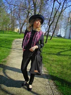 Torebki damskie - Worek z łańcuchem i ćwiekami - miniaturka - grafika 1