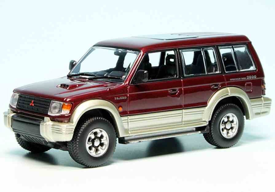 Mitsubishi Pajero (1991), 1:43 Minichamps 940163470