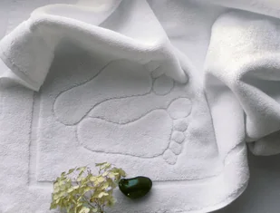 Dywanik łazienkowy 50x70 Stopki biały bawełniany frotte 650g/m2 Faro - Dywaniki łazienkowe - miniaturka - grafika 1