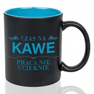 Kubki - Kubek Czarny Wnętrze Niebieskie CZAS NA KAWE PRACA NIE UCIEKNIE Grawer Wz - miniaturka - grafika 1