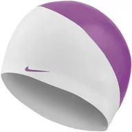 Plecaki - Czepek pływacki Nike JDI Slogan biało-fioletowy NESS9164560 OS - miniaturka - grafika 1