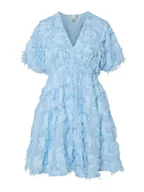 Sukienki - YAS Sukienka koktajlowa Pazylla 26037234 Błękitny Loose Fit - miniaturka - grafika 1