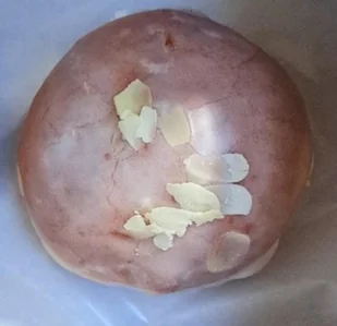 Pączek z nadzieniem o smaku adwokat - Inne pieczywo - miniaturka - grafika 1