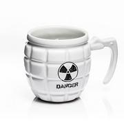 Gadżety do domu - Gift World Kubek Danger, granat, biały, 460 ml - miniaturka - grafika 1