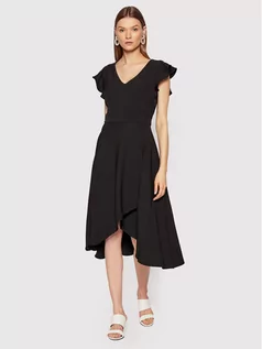 Sukienki - Rinascimento Sukienka koktajlowa CFC0105717003 Czarny Regular Fit - grafika 1