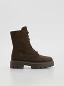 Kozaki damskie - Reserved - Zamszowe botki ze sznurowaniem - ciemnobrązowy - miniaturka - grafika 1