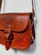 Torebki damskie - Torebka skórzana ręcznie robiona góralska Sol na ramię brązowa - miniaturka - grafika 1