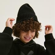 Czapki dla dzieci - Reserved - Prążkowana czapka beanie - Czarny - miniaturka - grafika 1