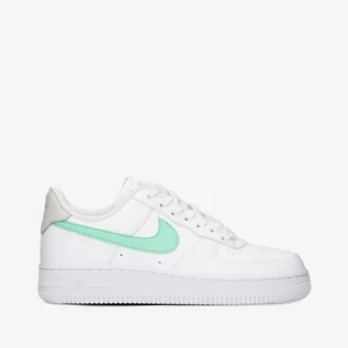 Sneakersy damskie - Nike AIR FORCE 1 07 - grafika 1