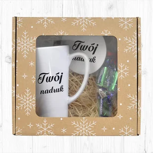 Zestaw prezentowy w kartoniku w gwiazdki - kubek Latte i podkładka z nadrukiem + cukierki - Kubki - miniaturka - grafika 1