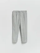 Spodnie i spodenki dla chłopców - Reserved - Eleganckie spodnie w kratę - jasnoszary - miniaturka - grafika 1