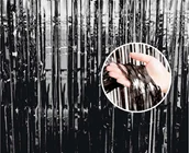 Dekoracje i nakrycia stołu na imprezę - Godan Kurtyna dekoracyjna B&C 90 x 240 cm czarna - miniaturka - grafika 1