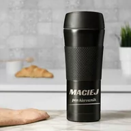 Kubki termiczne - Czarny kubek termiczny z powłoką antypoślizgową i grawerem - miniaturka - grafika 1