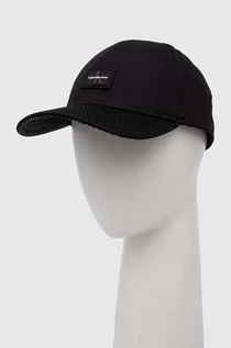 Czapki męskie - Calvin Klein Jeans czapka z daszkiem bawełniana kolor czarny z aplikacją - grafika 1