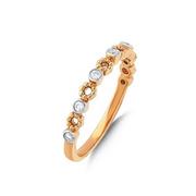 Pierścionki - Złoty pierścionek z diamentami - miniaturka - grafika 1