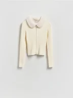 Swetry damskie - Reserved - Sweter z futrzanym kołnierzem - kremowy - miniaturka - grafika 1