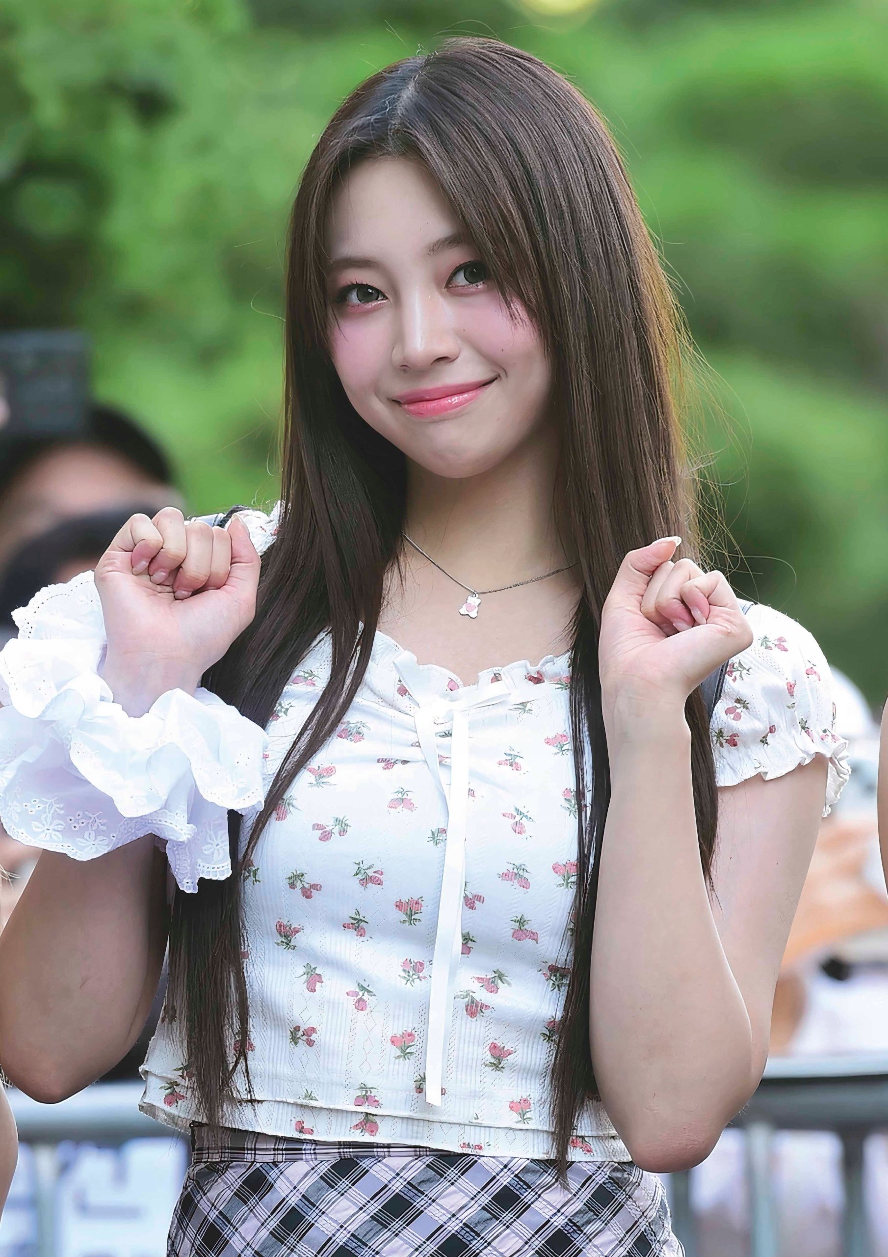 Plakat A1 Unis K-Pop Kpop Korea Muzyka Nana