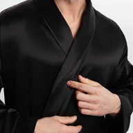 Piżamy damskie - Jedwabny szlafrok męski w kolorze czarnym Hero Just You - miniaturka - grafika 1