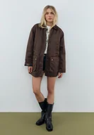 Kurtki damskie - Stradivarius Parka woskowana z wieloma kieszeniami Brązowy S - miniaturka - grafika 1