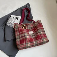 Torebki damskie - TEMU Duża Torba Damska Tote, Nowy Tweedowy Kratowany Plecak na Ramię z Stałą Sznurówką i Uroczym Wisiorkiem – Idealna do Codziennych Dojazdów, - miniaturka - grafika 1