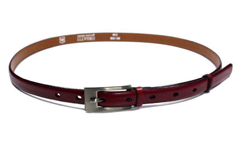 Czerwony skórzany pasek damski szerokość 1,5 cm długość 115 cm marki Orsatti
