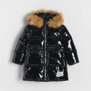 Płaszcze damskie - Reserved - Ocieplany płaszcz z kapturem - Czarny - miniaturka - grafika 1