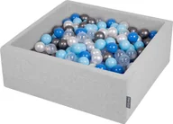 Suche baseny - KiddyMoon suchy basen kwadratowy z piłeczkami 7cm jasnoszary: perła-niebieski-babyblue-transparent-srebrny 90x30cm/300piłek zabawka basen piankowy - miniaturka - grafika 1