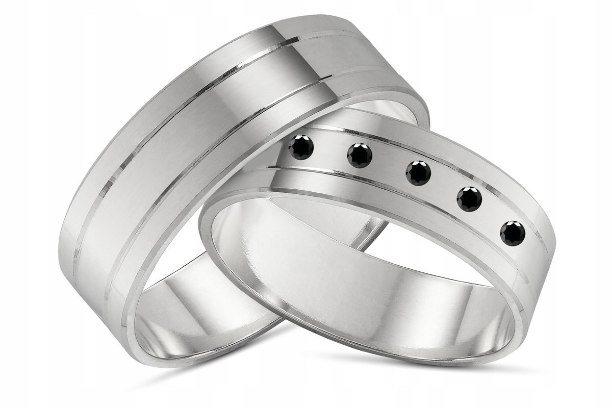 Obrączki srebrne ,para, błyszczące , damska z czarnymi cyrkoniami