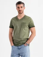 Koszulki męskie - Bawełniany męski t-shirt V-neck z dzianiny z efektem sprania - oliwkowy V9 OM-TSWT-0242 S - miniaturka - grafika 1