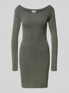 Sukienki - Sukienka mini z efektem prążkowaniem model ‘SHANIA’ - miniaturka - grafika 1
