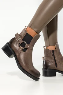 Beżowe botki skórzane damskie na szerokim klocku z ozdobną podeszwą w cholewce guma ozdoba i klamra PRODUKT POLSKI Casu 60479 - Botki damskie - miniaturka - grafika 1