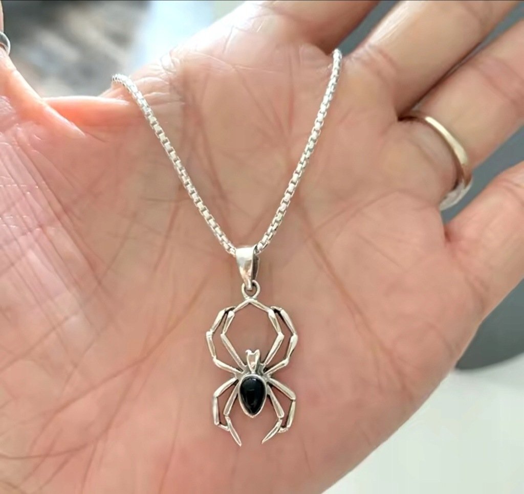 Naszyjnik wisiorek łańcuszek pająk spider pajęczyna spiderman prezent Y2K