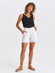 Szorty damskie białe - SSZ1320BI szorty - TOP SECRET - Odzieżowy sklep internetowy TOP SECRET - Spodenki damskie Szorty damskie białe - SSZ1320BI szorty - TOP SECRET - Odzieżowy sklep internetowy TOP SECRET - Spodenki damskie - miniaturka - grafika 1