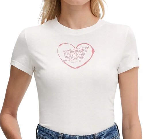 TOMMY JEANS BIAŁY T-SHIRT Z RÓŻOWYM NADRUKIEM SERCE S KWB