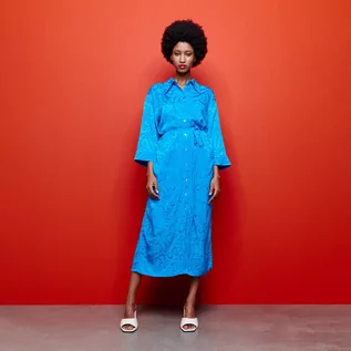 Sukienki - Reserved Sukienka z abstrakcyjnym printem - Niebieski - grafika 1