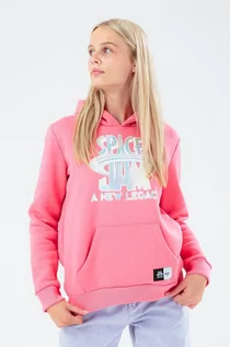 Bluzy damskie - Hype Bluza dziecięca x Space Jam kolor różowy z kapturem z nadrukiem - grafika 1