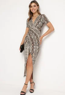 Brązowa Dopasowana Sukienka Koktajlowa Ozdobiona Marszczeniem Saarias - Sukienki - miniaturka - grafika 1